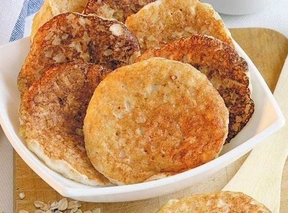 Блинчики из овсянки. Идеальны для фигуры. В одном блинчике содержится 50 ккал + большое количество ...