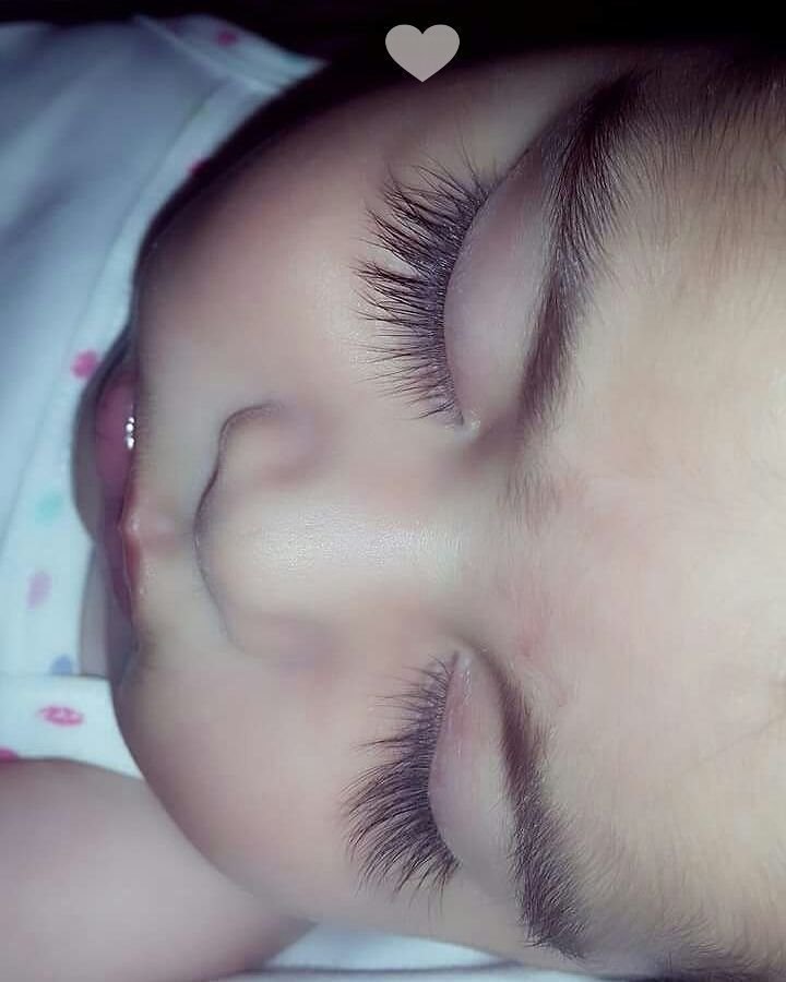 Дети с длинными ресницами. Ресницы у грудничков. Младенец с длинными ресницами. Дети с длинными ресницами. Ресницы у грудничков.