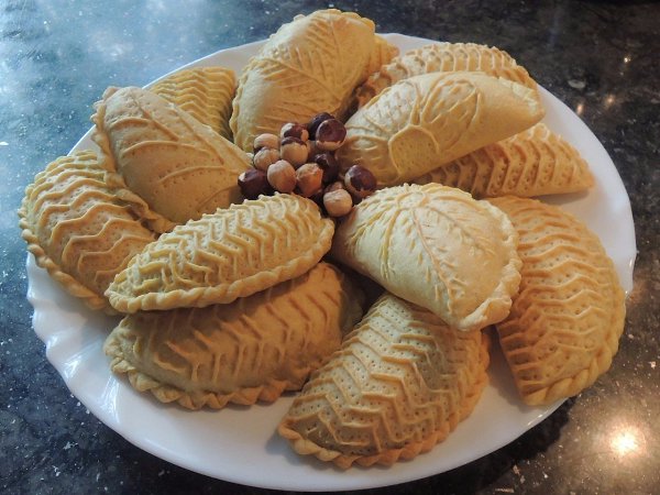 ТОП-6 РЕЦЕПТОВ ВКУСНОЙ ВОСТОЧНОЙ ВЫПЕЧКИ.1) БАДАМБУРАИНГРЕДИЕНТЫ:Для теста: Молоко 500 мл Дрожжи ... - 3