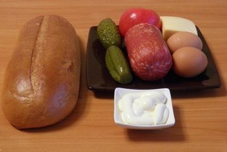 Ленивая пицца на батоне.Это пожалуй самый простой и быстрый вариант перекусить вкусной и аппетитной ... - 2