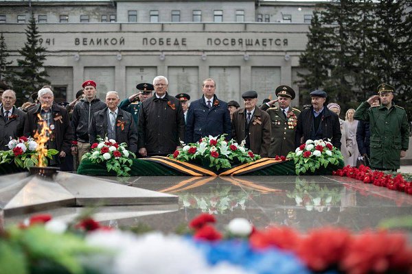 Надеюсь до последнего, что все же День ярких цветов был посвящен ФС именно этим цветам.Хотя, все ... - 16