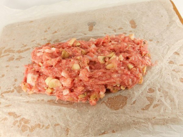 Куриная колбаса в домашних условиях. Куриная колбаса, приготовленная в домашних условиях, получается ... - 7