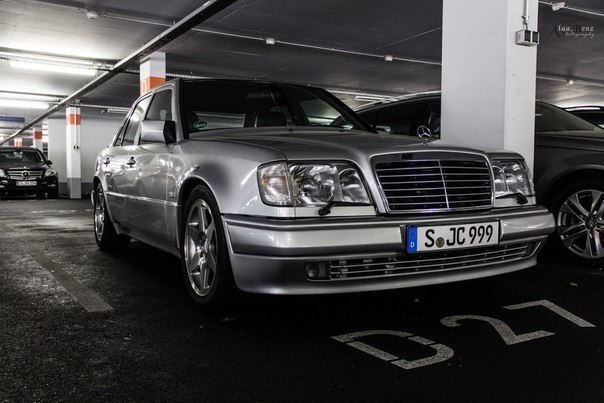 Mercedes-Benz E500 W124