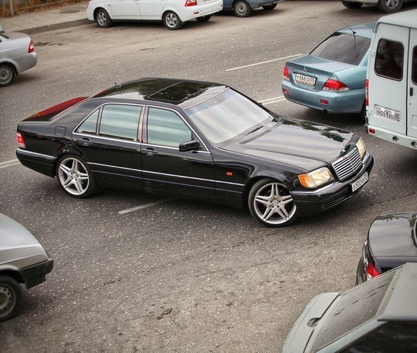 Mercedes-Benz S600 W140