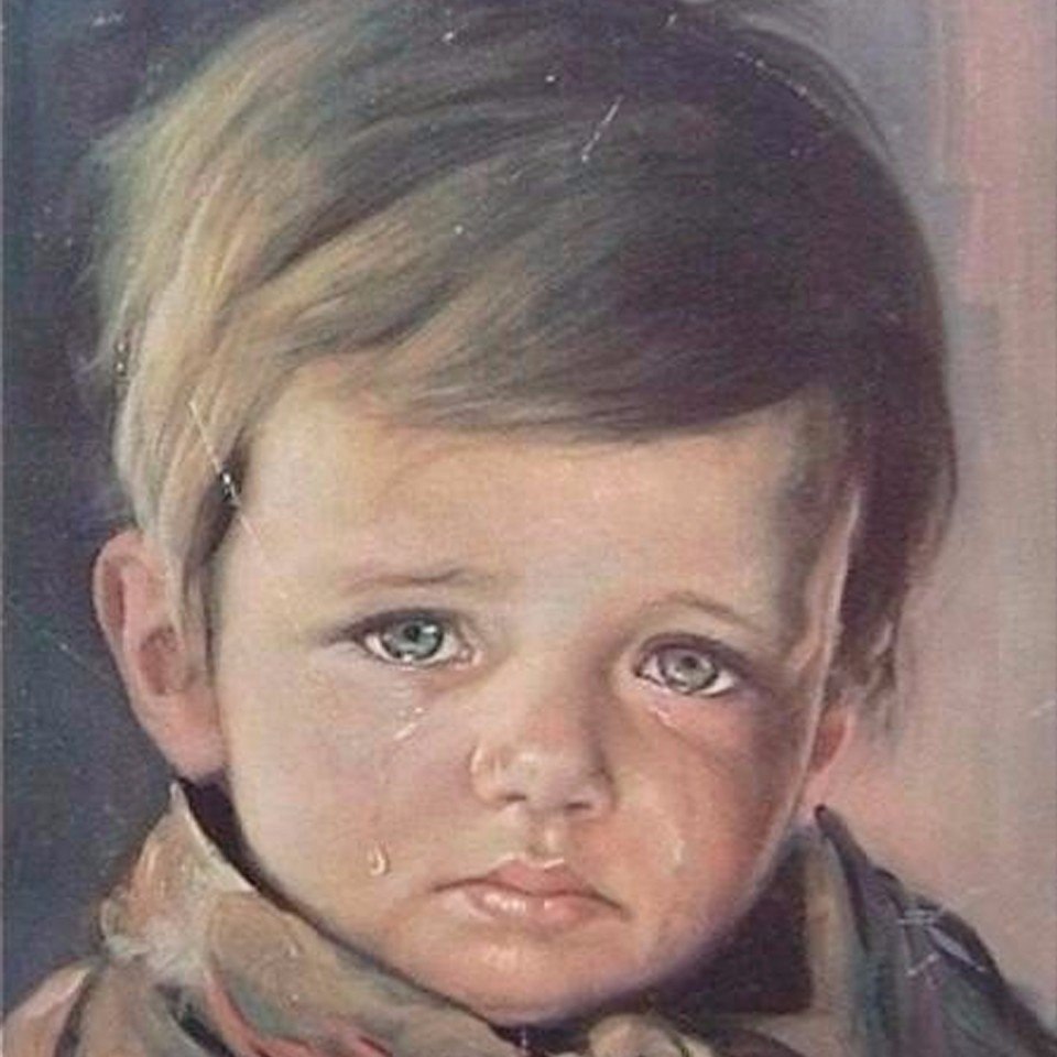 Мальчишка был голодный и босой, Давно не ел, кружилась голова. В дверь постучав, воды он попросил, ...