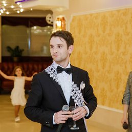 Iura, �����-���������, 34 ����