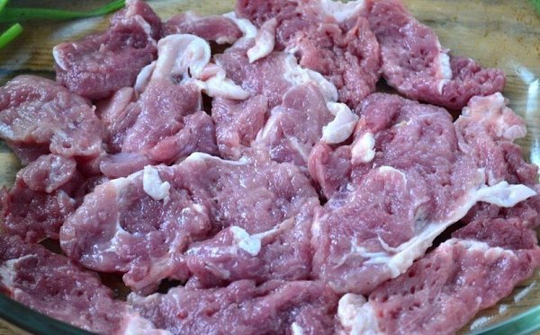 ОБАЛДЕННОЕ МЯСКО ПОД ШУБОЙ. Такого простого рецепта Вы точно ещё не пробовали ИНГРЕДИЕНТЫ: Свинина — ... - 5