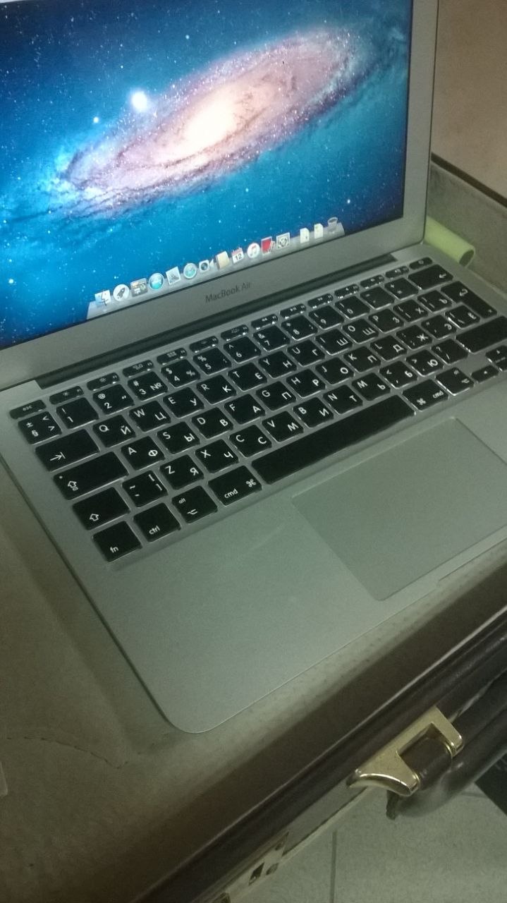 MackBook AIR 11       !    :) - 2