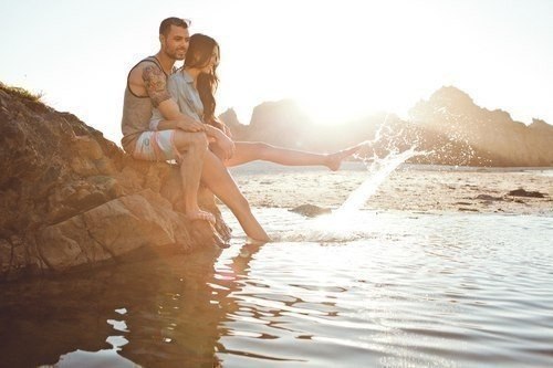 Выбирай, цени и уважай не ту, которая появилась, когда ты стал сильным и успешным, а ту, которая ...