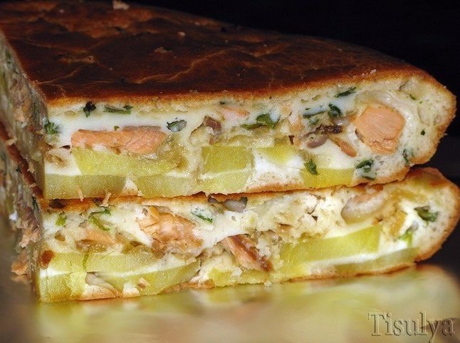 РЫБНЫЙ ЗАЛИВНОЙ ПИРОГ С КАРТОШКОЙ .ИНГРЕДИЕНТЫ:  Яйца – 3 шт  Мука – 1 ст  Сметана – 0,5 ст  Майонез ... - 4
