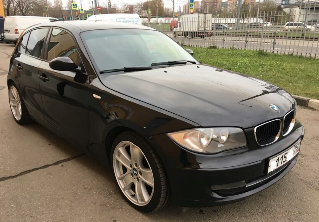 BMW 1  116i. 1.6 , 115 .. 2009.  110500 .   5 .  425..  ... - 5