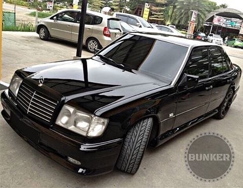 Mercedes-Benz W124