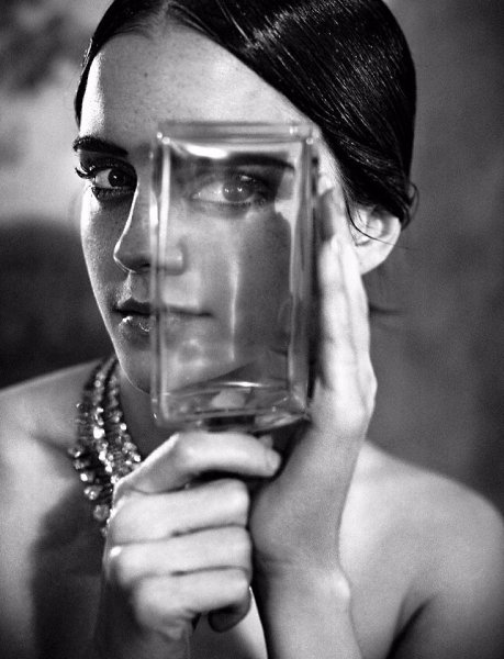 Emma Watson for Vogue Italia by Vincent Peters.#@woman.blog - 6