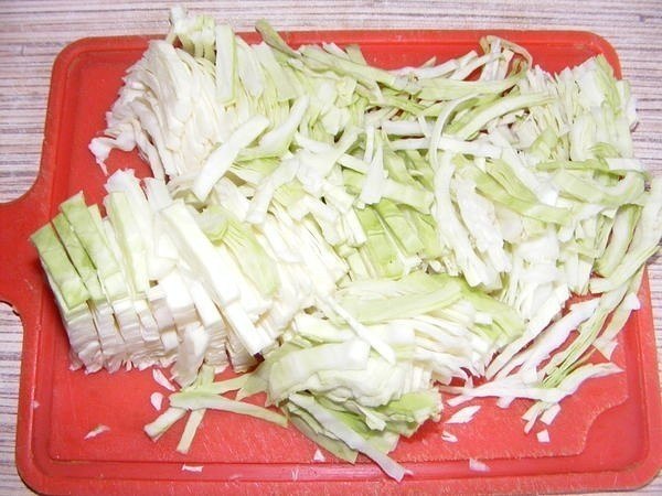 КАПУСТНО-МЯСНОЙ ПИРОГ .ИНГРЕДИЕНТЫ: 200 гр. маргарина или масла, 250 гр. творога, 3 яйца + 1 на ... - 5
