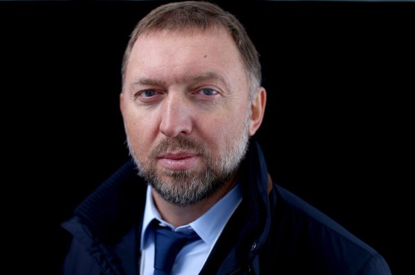 Лучшие книги для бизнесмена не всегда про бизнес. Смотри, что читает участник списка Forbes Олег ...