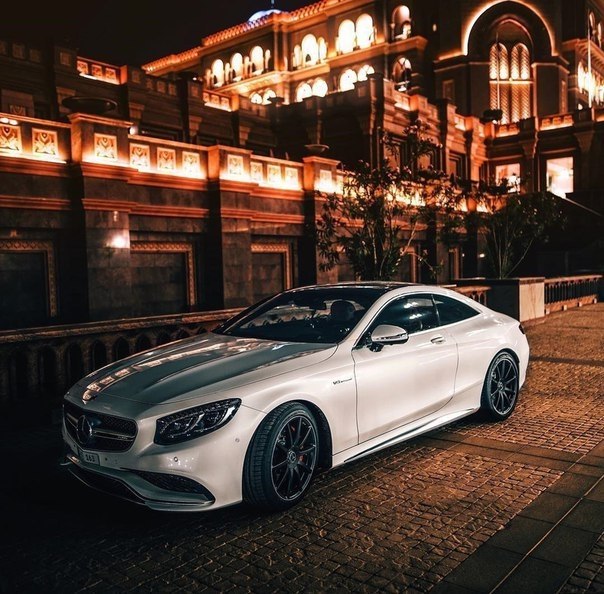 Mercedes-Benz S63 AMG Coupe