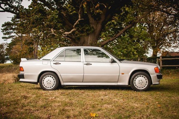 Mercedes-Benz 190 E - 4