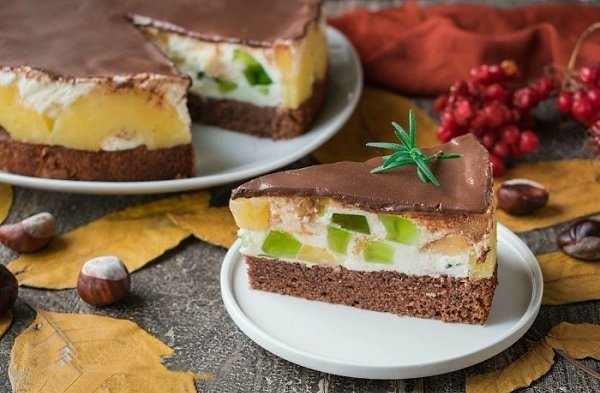 Торт с нежным суфле и ананасами.vk.com/tort_receptyАппетитный торт с нежным йогуртовым суфле и ...