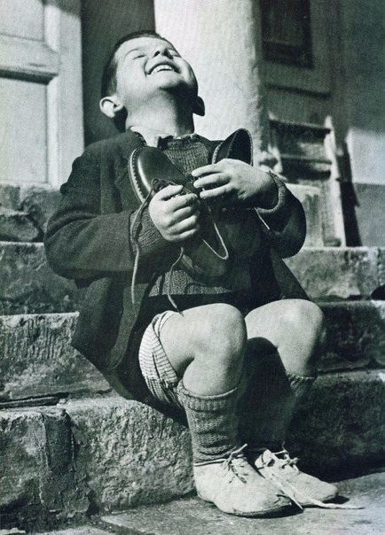 6           .. 1946 