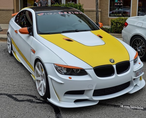  | BMW - 8  2017  17:37