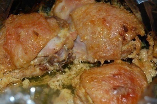 Курица в кефире.Продуктов минимум, а вкус - ну просто изумительный!Ингредиенты:- 1 курица- 0,5-0,75 ... - 4