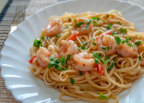 Топ-5 соусов к макаронам. Bon Appetit рекомендует: 1. Томатный соус к макаронам 2. Паста со ... - 5