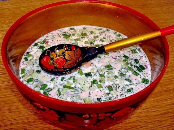 ТОП-8 РЕЦЕПТОВ ВКУСНЕЙШЕЙ ОКРОШКИ.Готовим быстро и вкусно 1. ОКРОШКА НА КЕФИРЕ Ингредиенты: 5-6 шт. ... - 4