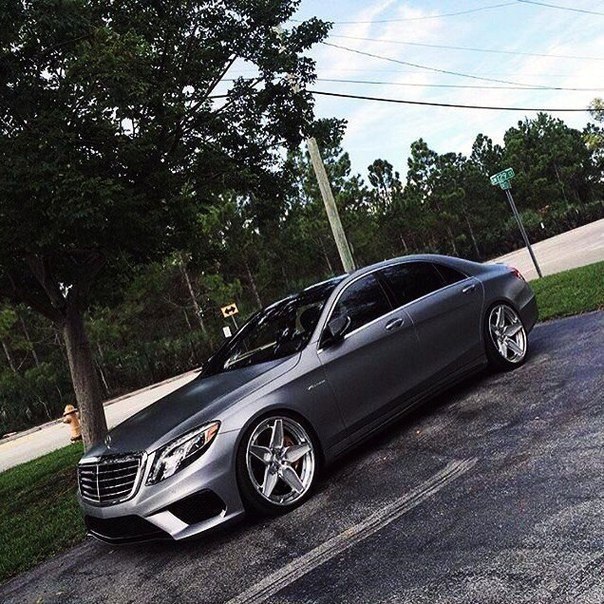 Mercedes-Benz S63 AMG on ADV.1 Wheels