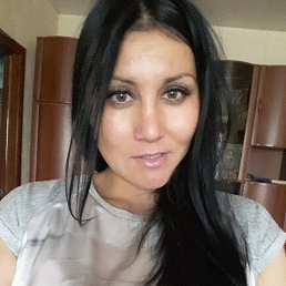 Valentina, 43 , -