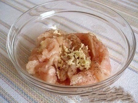 Суперские рулетики из кабачков с куриным мясом.Ингредиенты: -молодые кабачки (или цуккини) - 2 ... - 3