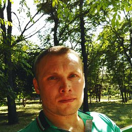 Pavel, 41, 