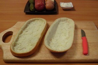 Ленивая пицца на батоне.Это пожалуй самый простой и быстрый вариант перекусить вкусной и аппетитной ... - 3