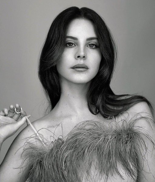 ELLE UK June 2017 Lana Del Rey by Thomas Whiteside - 6