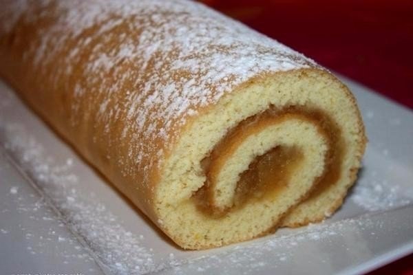 САМЫЕ БЫСТРЫЕ РУЛЕТИКИ К ЧАЮ.Ммм...пальчики оближешь 1) Вкусный рулетикИнгредиенты: - 2 яйца - 1 ст. ... - 3