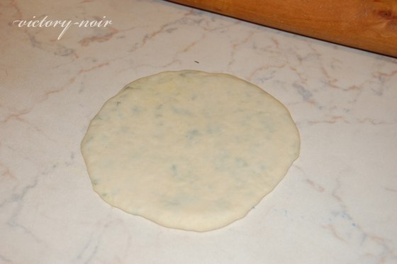 Невероятно вкусная вещь хичины с сыром и зеленью, и еще с картошкой и зеленью к ужину.Лепёшки с ... - 6