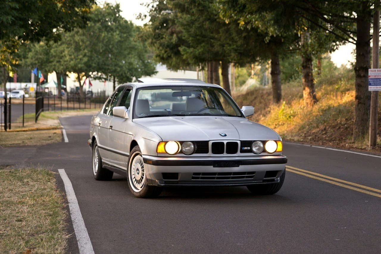 BMW E34 - 3