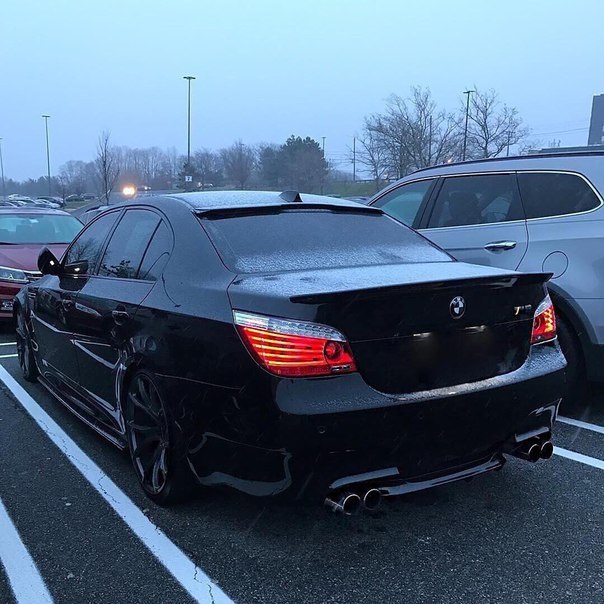 V10 M5 E60