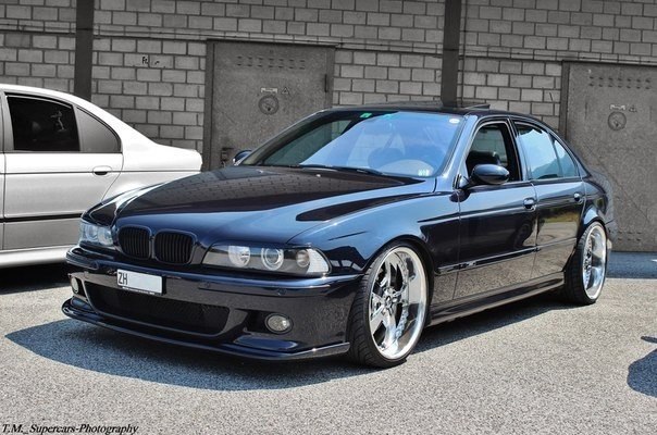 BMW M5 (E39)