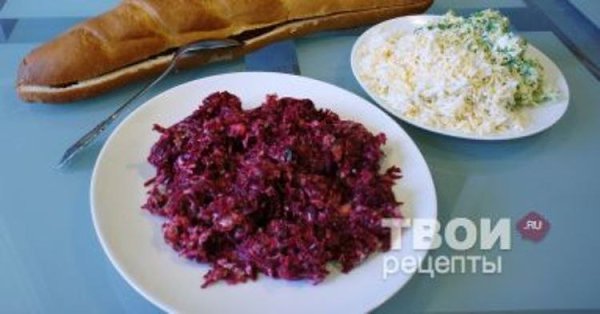 ШУБА В РУЛЕТЕ. Не обычное блюдо.готовиться легко и просто. ИНГРЕДИЕНТЫ Багет 1 шт. Сельдь 1 шт. Сыр ... - 3
