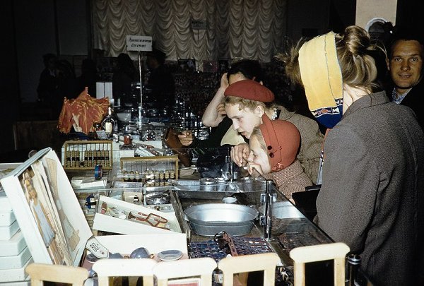 Советская Москва 50-х годов в фотографиях Харрисона Формана - 27