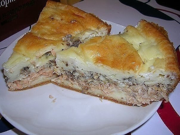 ВКУСНЕЙШИЙ БЮДЖЕТНЫЙ Рыбный ПИРОГ! Ингредиенты для теста: кефир 1ст., сырое яйцо 1 шт., мука 1 ст., ...
