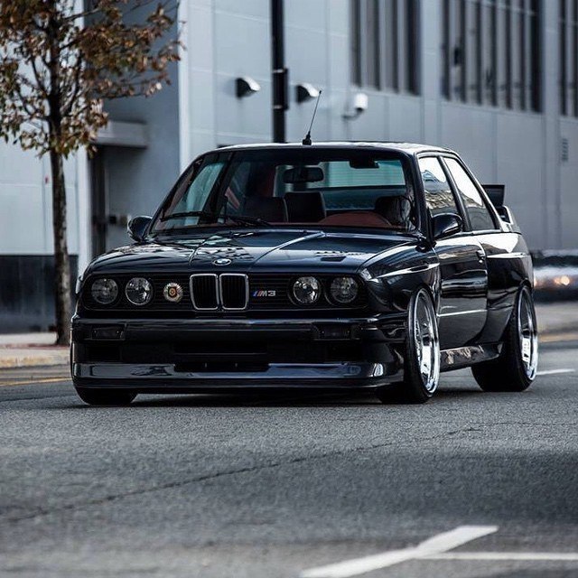 .. M3 E30