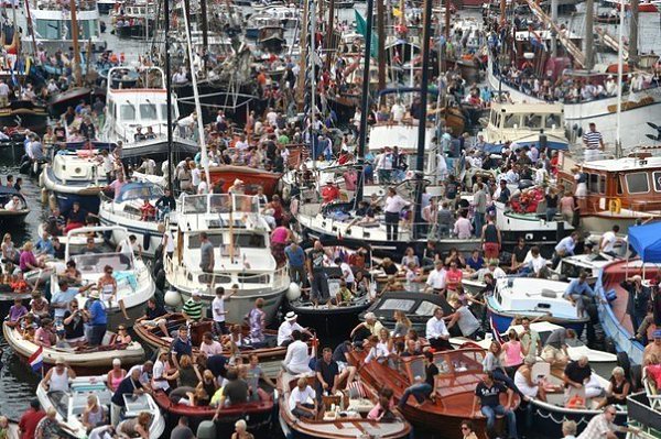 Раз в 5 лет в Амстердаме проходит парад кораблей SAIL Amsterdam. - 4
