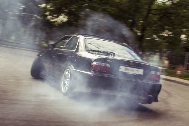 Toyota Chaser Tourer V - 2