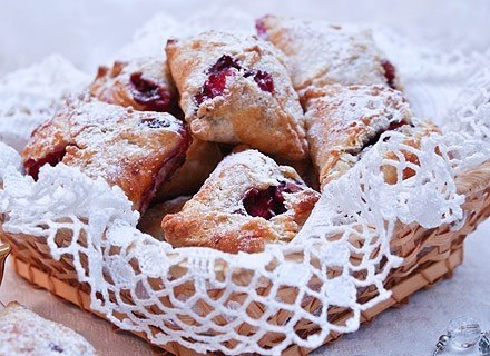 #готовим@fan_handmade.Слоеные конвертикиНам потребуется: Слоеное тесто - 500 г,Кислые яблоки - 4 ...