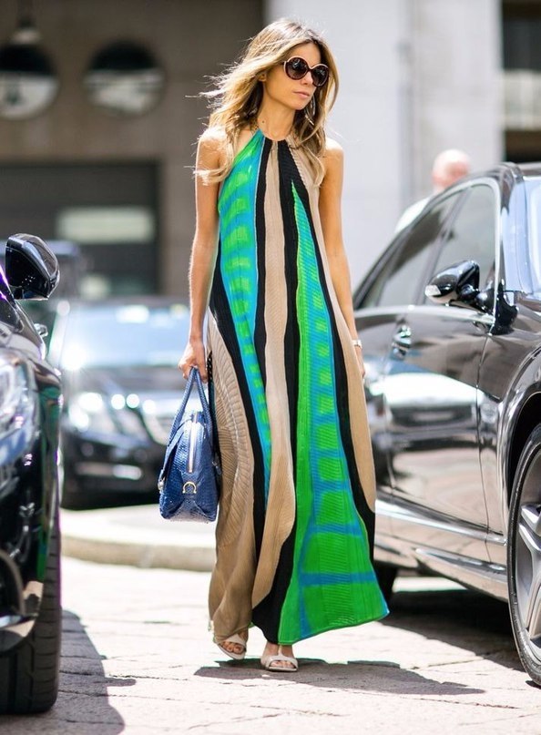 Street Style. Maxi dress.