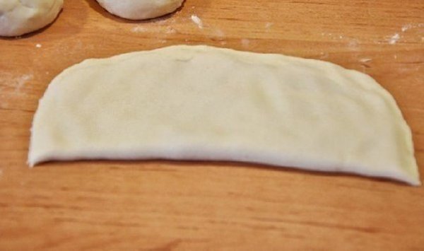 Чебуреки с мясом. Очень удачное хрусткое тесто! Ингредиенты: Тесто: Мука – 8 стакана, Вода – 3 ... - 8