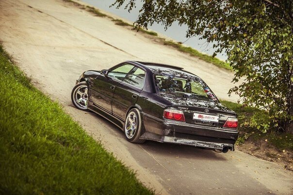 Toyota Chaser Tourer V - 6