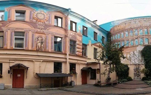 Уголок Италии в Петербурге. В самом сердце Петербурга во дворе на Итальянской улице обитатели Питера ... - 5