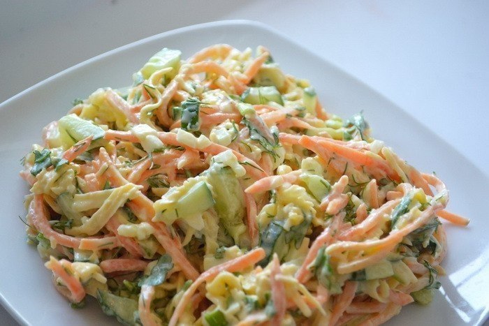Салат с корейской морковки и курицы . Простой, но очень нежный и вкусный салат! На 100 гр - ...